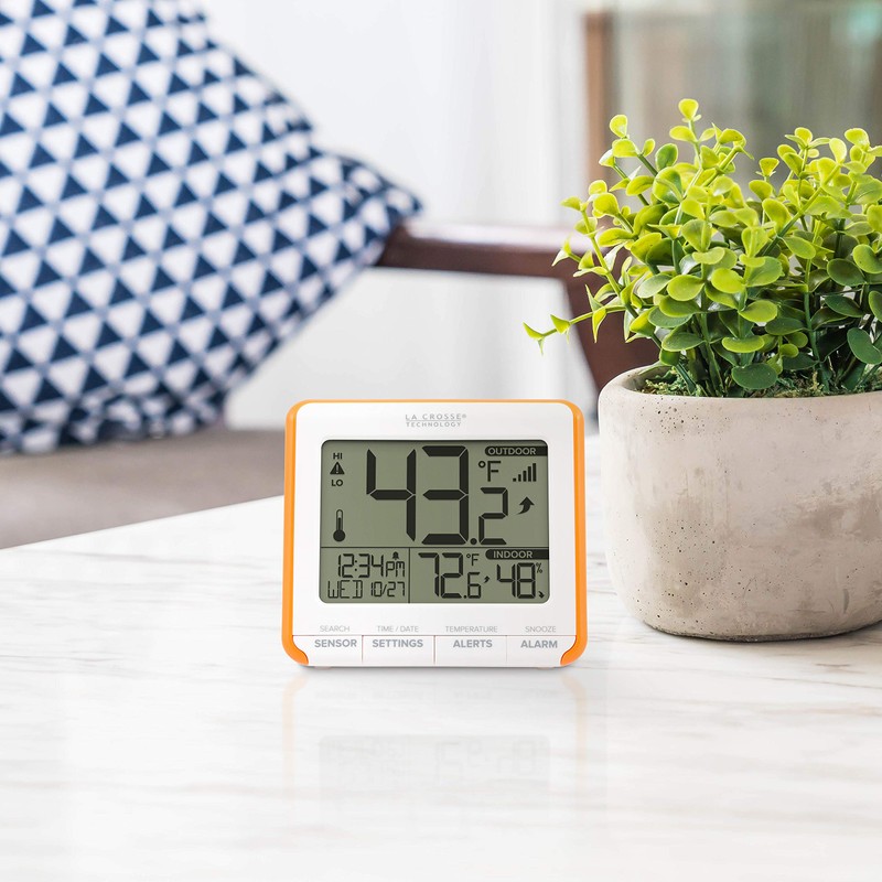 La Crosse Technology 308-179OR Wireless Temperature Humidity Station with Trends