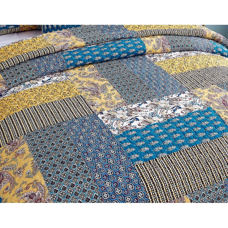 Tache 3 Piece Royal Chambers Patchwork Floral Quilt Set, Cal