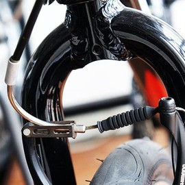 AIMALL 1 Pair V-Brake Noodle Cable Guide + Boot, 110-Degree Bend, for MTB/Hybrid Bike, Durable Aluminium Alloy & Steel, Teflon Liner, Fits 0.20 Inch (5mm) Brake Cable Housing