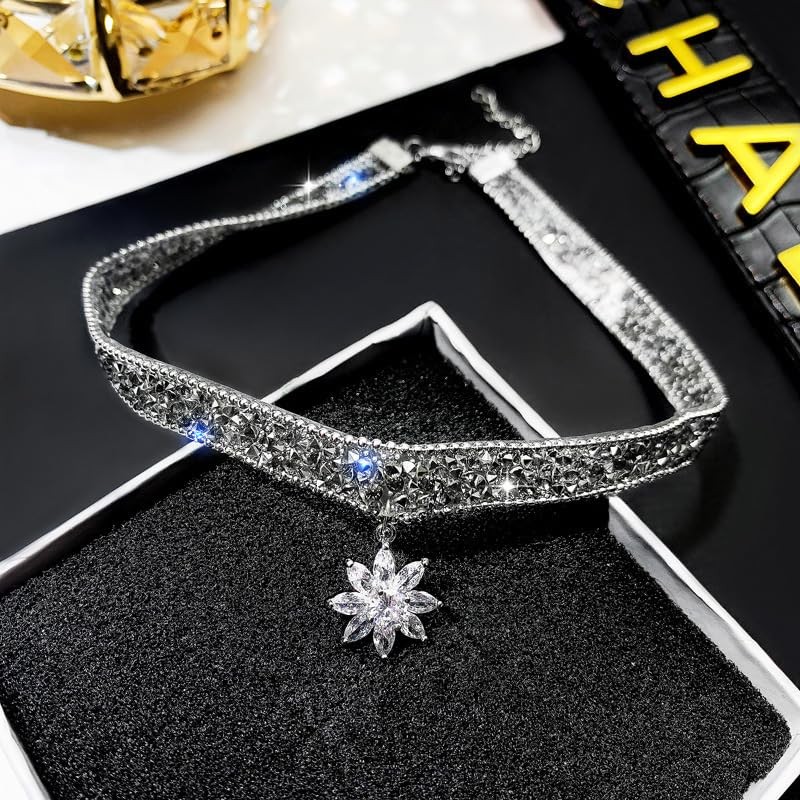Deelfel Women's Choker Necklace, Octagonal Star Pendant, Crystal, Black, Glitter,