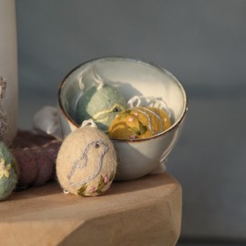 Gry & SIF Embroidered Easter Pendant Eggs, Easter, Felt Eggs, Easter Decoration, Spring Decoration Made of Felt, Handmade, Fair Trade Easter Eggs in White, Green and Mustard Yellow, Embroidered with