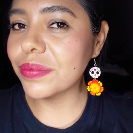 Aretes de Calavera de Dulce y Cempasuchil de Madera Pintado a Mano