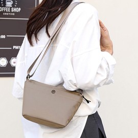 FAVORTALK Crossbody Bag Women's Shoulder Bag with Adjustable Shoulder Strap Shoulder Bag for Any Occasion, B39715