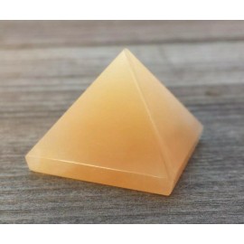 NATURAL ORANGE AVENTURINE SMALL GEMSTONE PYRAMID 20-22mm