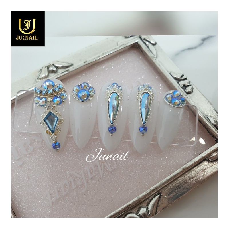 【Rare item】✨Winter wedding nail tips✨ - Short almond / 【레어템】✨겨울웨딩