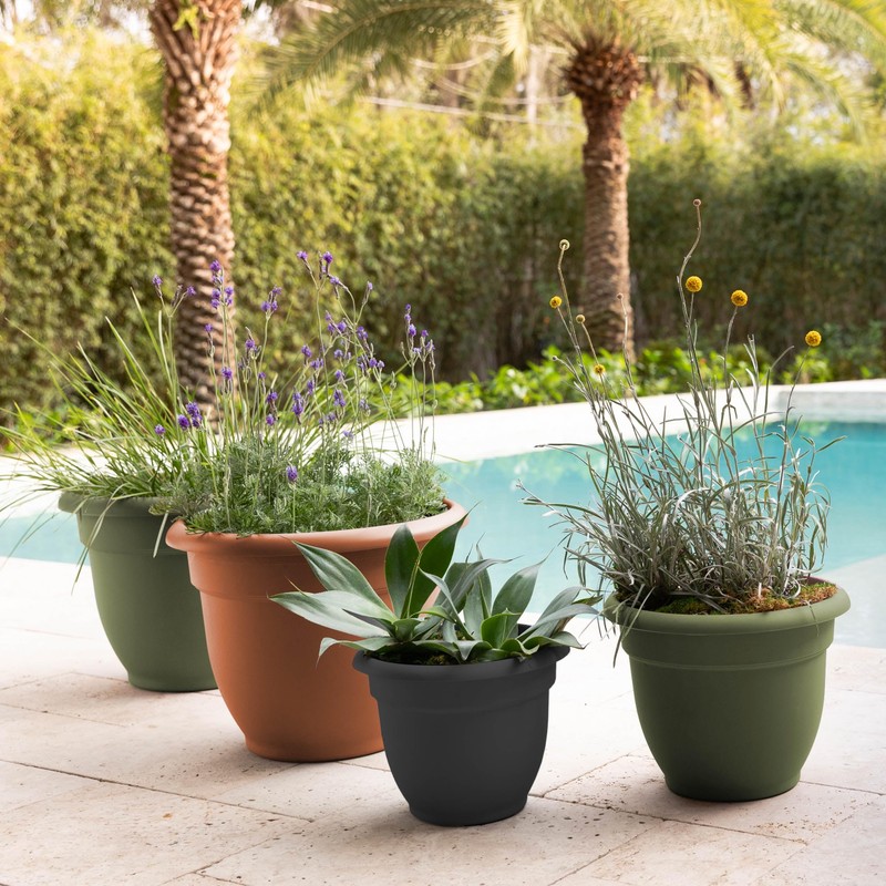 Bloem Ariana Pot Planter: 16" - Terra Cotta - Durable