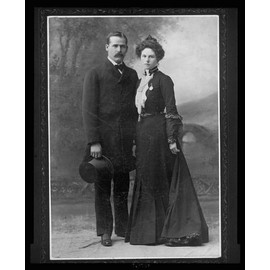 HistoricalFindings Photo: Harry Longabaugh,Sundance Kid,Etta Place,c1900,Wild Bunch Gang,Criminals