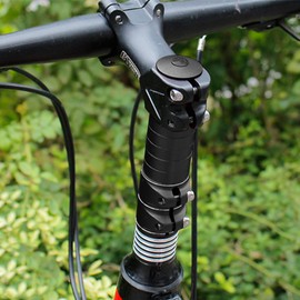 XIANHU Bike Handlebar Extender Bicycle Stem Riser Extender MTB Handlebar Extension with Hex Wrench for 28.6mm Fork, Aluminum Alloy Black