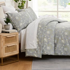 Southshore Fine Living Inc. Oversized King/California King Duvet Cover Set Premium Bedding with Zipper Closure Includes 1 Floral Duvet Cover and 2 Pillow Shams, Machine Washable, Infinite Blossom Blue