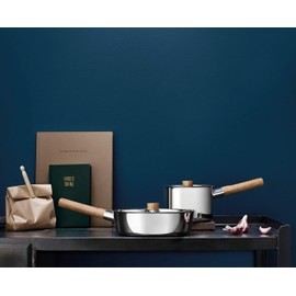 EVA SOLO | Nordic Kitchen Sauce Pan 1.5qt | Stainless Steel, Easy Handling & Low Weight | Suitable for all Heat Sources – Including Induction | Easy to Clean | Danish Design, Functionality & Quality