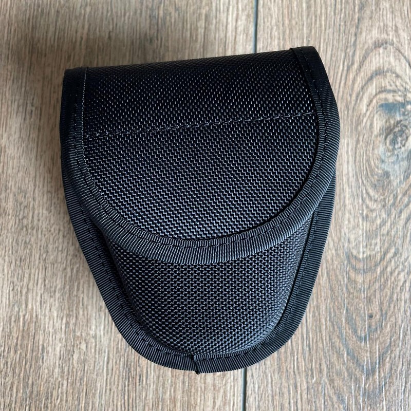 ROCOTACTICAL Molded Handcuff Case w/360 Degree Rotating Belt Clip, Hidden