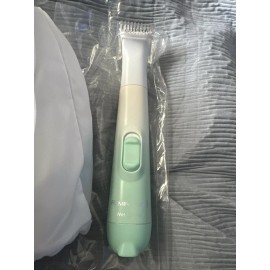 Remington Smooth & Silky 5-Piece Body and Bikini Groomer Kit, Mint/White WPG4050