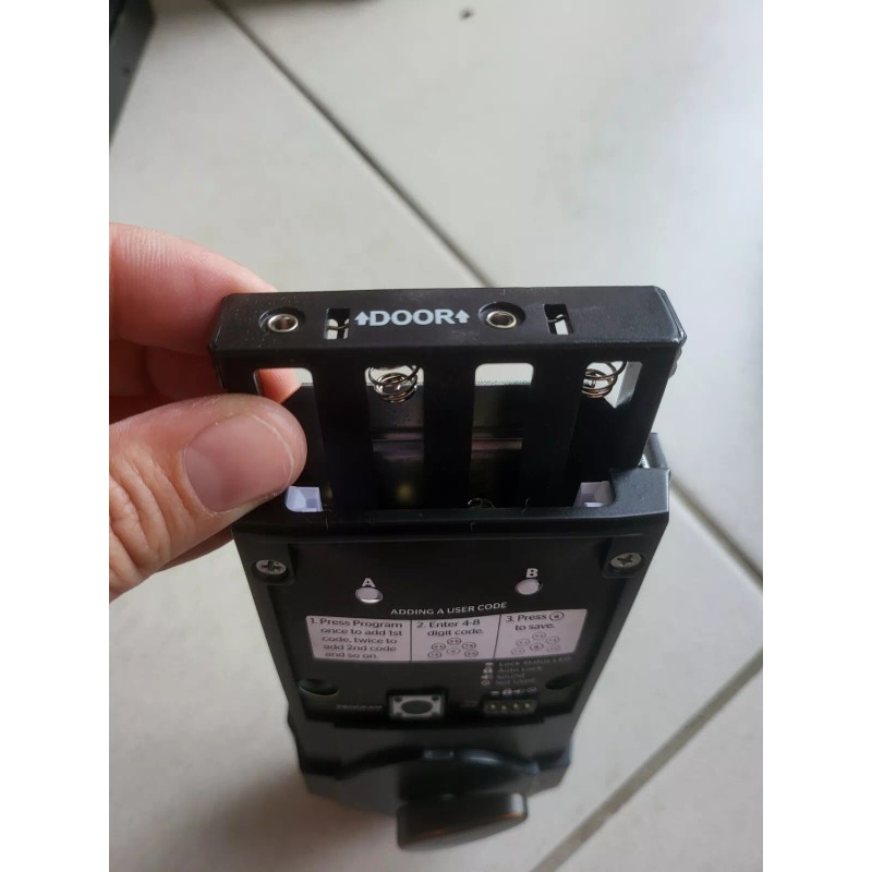 Kwikset #1 KWIKSET SMARTCODE BATTERY PACK HOLDER 909 910 911