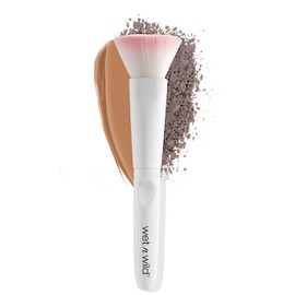 Wet n Wild Brocha para Maquillaje con Parte Superior Plana – Brocha Profesional para Base, Polvos y Contorno, Cerdas Suaves y Densas, Maquillaje Unifo