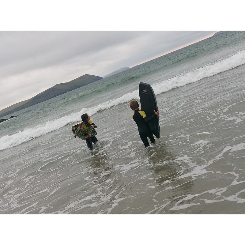Kids warm 5mm full wetsuit for all watersports/beach use (sizes