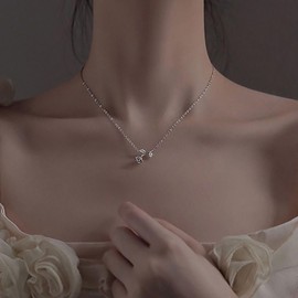 Cimenexe Bohemian Crystal Rose Choker Necklace Silver Rose Pendant Necklace Small Cz Rose Flower Necklace Rhinestone Rose Chain Collar Necklace Jewelry for Women