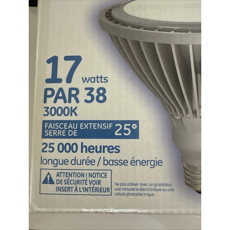 GE 17W PAR38 LED Narrow Flood 3000K 25000hr Light Bulb