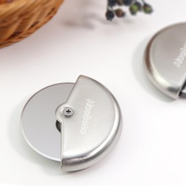 Pizza Cutter Wheel with Sharp Blade For Cutting Through Crusts, Bread, Pies,Sturdy Pastry Slicer with Comfortable Grip.