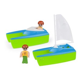 Lena Boaties Sailing Boat and Sports Boat Set 17 cm with Two Toy Figures in Cool Surfer Look, Suitable for Indoor and Outdoor Use, for Children from 2 Years