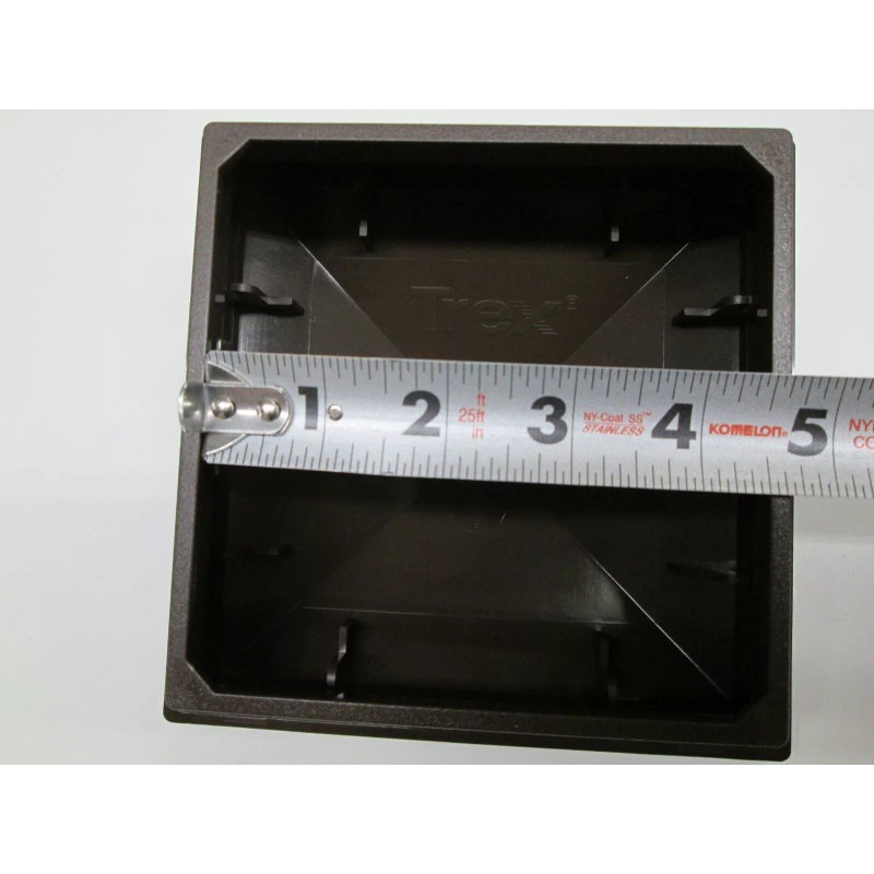 TREX TRANSCEND VINTAGE LANTERN 4 X 4 PYRAMID POST SLEEVE