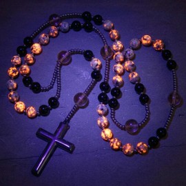 Kigeli Yooperlite Stone Rosary Necklace UV Glowing (Flashing Flame Under UV) Natural Hematite Rosary Beads Catholic Obsidian Cross Pendant Necklace Healing Crystal Jewelry Gift for Men Women