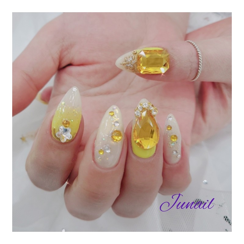 ❣️ Sunflower 2 handmade nail tips ✨ - Long Round