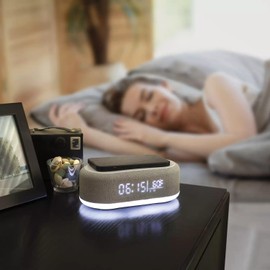 【6-in-1】 Digital Alarm Clock with 15W Fast Wireless Charging, Bluetooth Speaker, Night Light, Temperature Display, 9 Colour LED Ambient Light, USB Charging Alarm Clocks for Bedroom Living Room ﻿