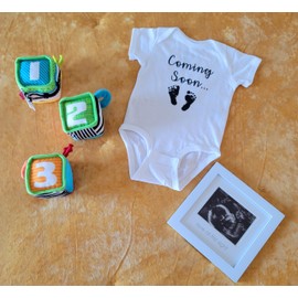 Ink Trendz Coming Soon... Baby Feet Pregnancy Announcement Baby Bodysuit (Oatmeal, Newborn)