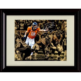 Payton Manning - Denver Football Autograph Promo Print - Spotlight - Framed 8x10