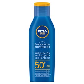NIVEA SUN Protector Solar Corporal Protect & Moisture (200 ml), Bloqueador solar Hidratante Resistente al Agua con FPS 50+, Loción Solar No Grasosa para Todo Tipo de Piel