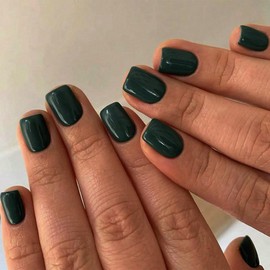 Green Press on Nails Short Square Fake Nails Press ons False Nails with Designs Solid Colour Acrylic Glossy Full Cover Glue on Nails Press ons Cute Artificial Stick on Nails for Women Manicure 24 Pcs