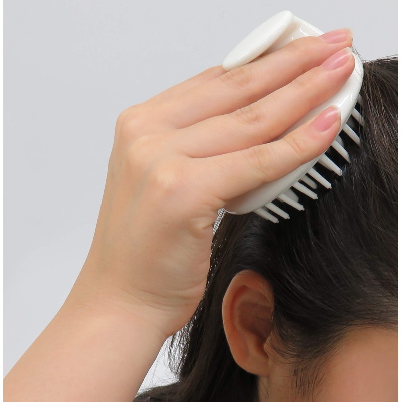 Towa Sangyo Lyracare 32311 32311 Shampoo Massage Brush, White