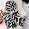 CHROME CRANE (Chrome Crane) Women's Stole Zebra Pattern Animal Design