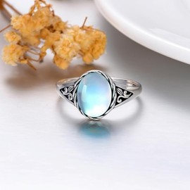BETHZA Moonstone Vintage Ring for Women, 925 Sterling Silver Oval Cut Moonstone Boho Simple Jewelry for Birthday Mother's Day Christmas, 8, Sterling Silver, Onyx
