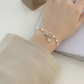 TseenYi Pearl Station Bracelet Bow Pearl Beaded Bracelet Vintage Pearl Bracelet Gold CZ Bow Bracelet Jewellery for Women and Girls Gift, Metal