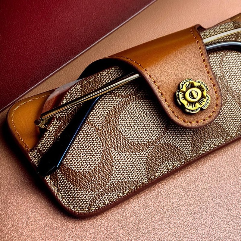 AooCare Eyeglass Case, Leather, Eyeglass Case, Glasses Case, Antique, Slim,