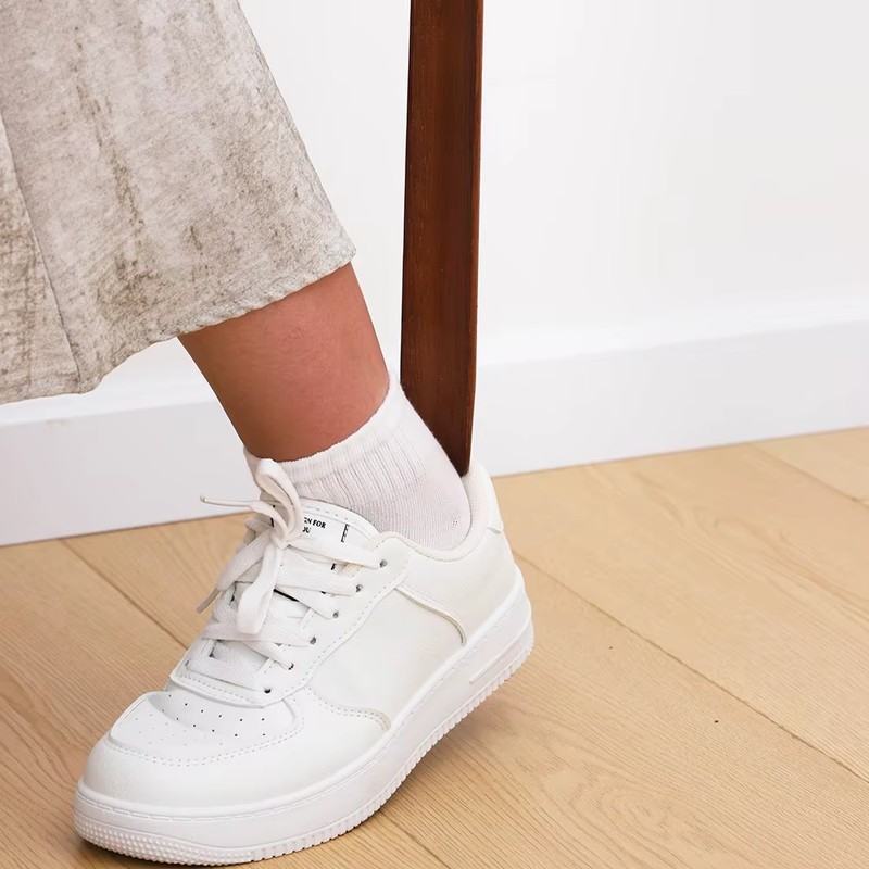 21.65-Inch Long Handle Wooden Shoehorn for Easy Shoe Wearing –