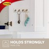 Command Hooks Quartz Key Rail Damage Free Hanging 2 lbs