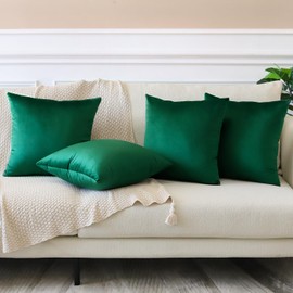 Sungeek Set of 4 Velvet Cushion Covers, 45 x 45 cm, Decorative Cushion Covers, Soft Cushion Cover, Decorative Cushion, Sofa Cushion, Couch Cushion, Decorative Cover for Sofa, Bedroom, Living Room