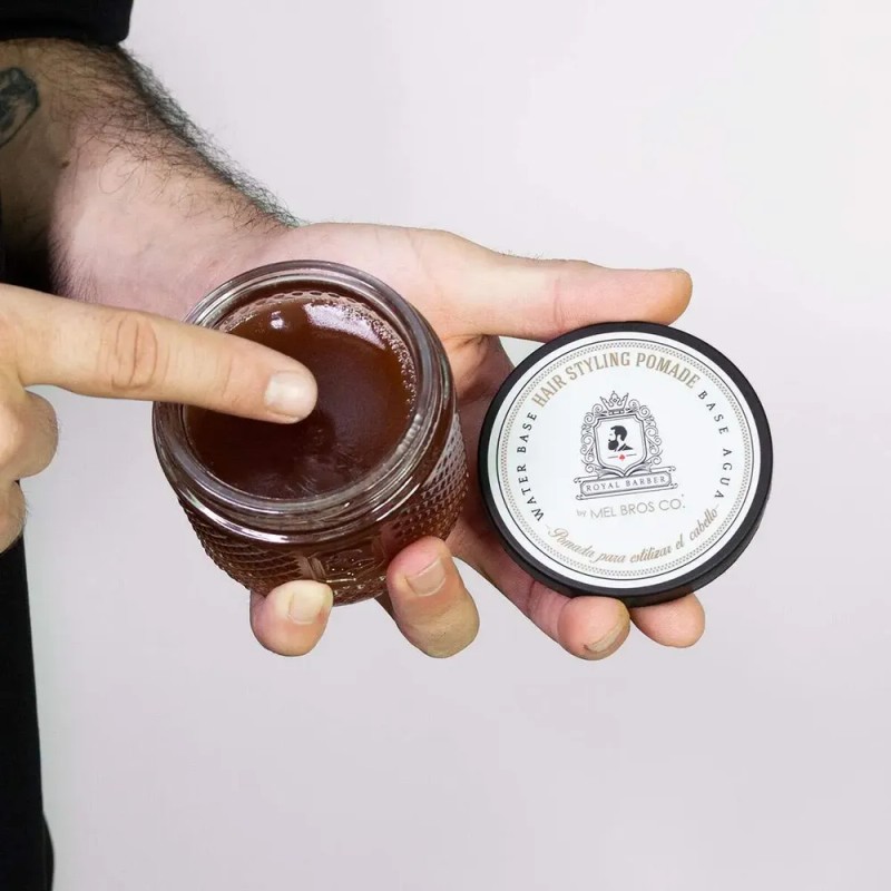 Mel Bros Co. Pomada Royal Base De Agua Extra Fijación