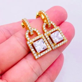 Razzberry Womens Luxury Zircon Pave Drop Stud Earrings, 18K Gold Plated, 22cm Drop, 1cm Width, 3.74g Weight (Gold)