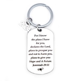 Tebliomro Class of 2024 Graduation Gifts Keychain for Him Her Senior Students Masters Nurses Students Boys Girls Inspirational College High School PH.D. Graduation Gifts for Daughter Son Friends