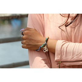 Jet International Chakra Om Bracelet Negative Ion Provider Chakra Stretch Balancing Positive Energy Aura Gift Reiki Bag Metaphysical Peace Divine Spiritual Love Harmony Happiness