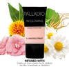 **Palladio I'm Glowing Illuminating Primer:** Prebase rosa nacarada que ilumina