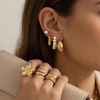 Conjunto de joyería floral llamativo que incluye collar de cadena
