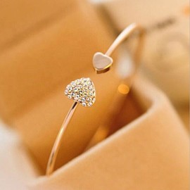 Maya's Grace Bangle -Valentines  Day💝 Gift girls  Teens Women’s Bracelet Jewelry Rosegold