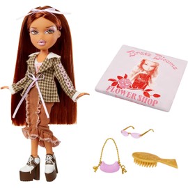 Bratz Stylin' Yasmin - Fashion Doll with Customisable T-Shirt for You, Comes with Accessories, Cute Toys for Girls