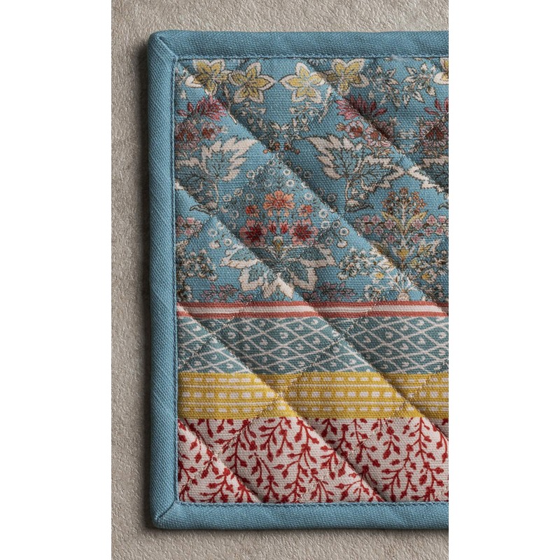 Maison d' Hermine Spring/Summer Set with Oven Gloves and Pot