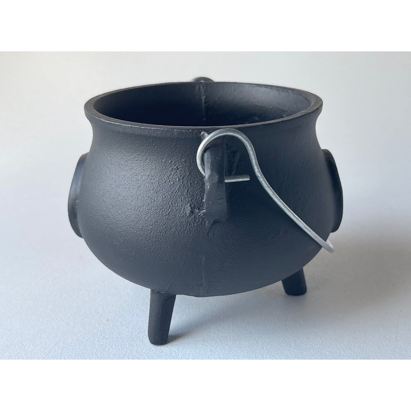 Pentagram Pentacle cast Iron Cauldron with lid and Handle, Witches