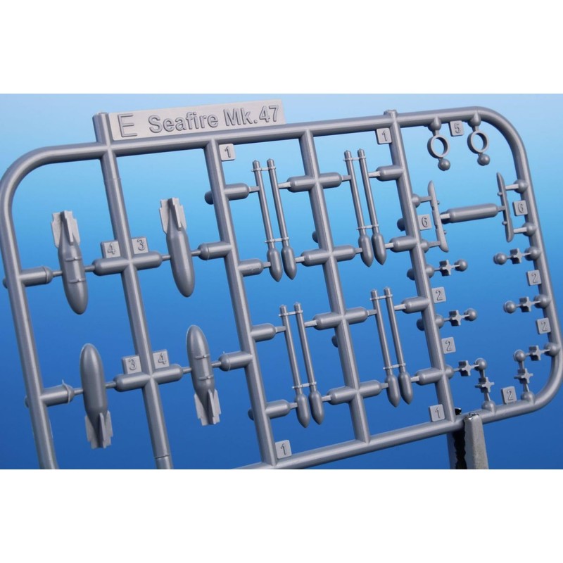 Special Hobby SH72501 1/72 British Supermarine Seafire FR Mk.47 Airplane